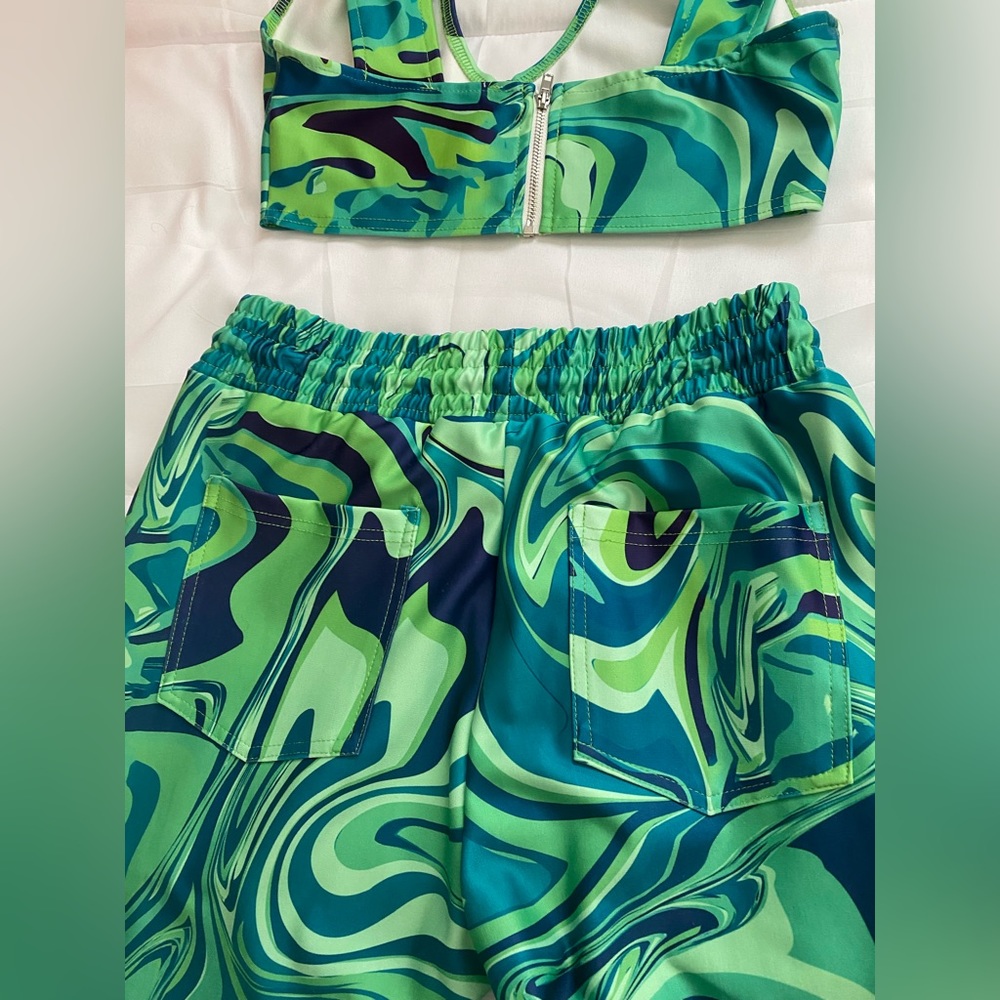 Pant set - Picture 3 of 10
